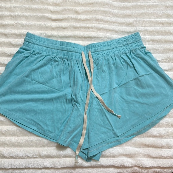 UGG Pamalla Short - Picture 3 of 6